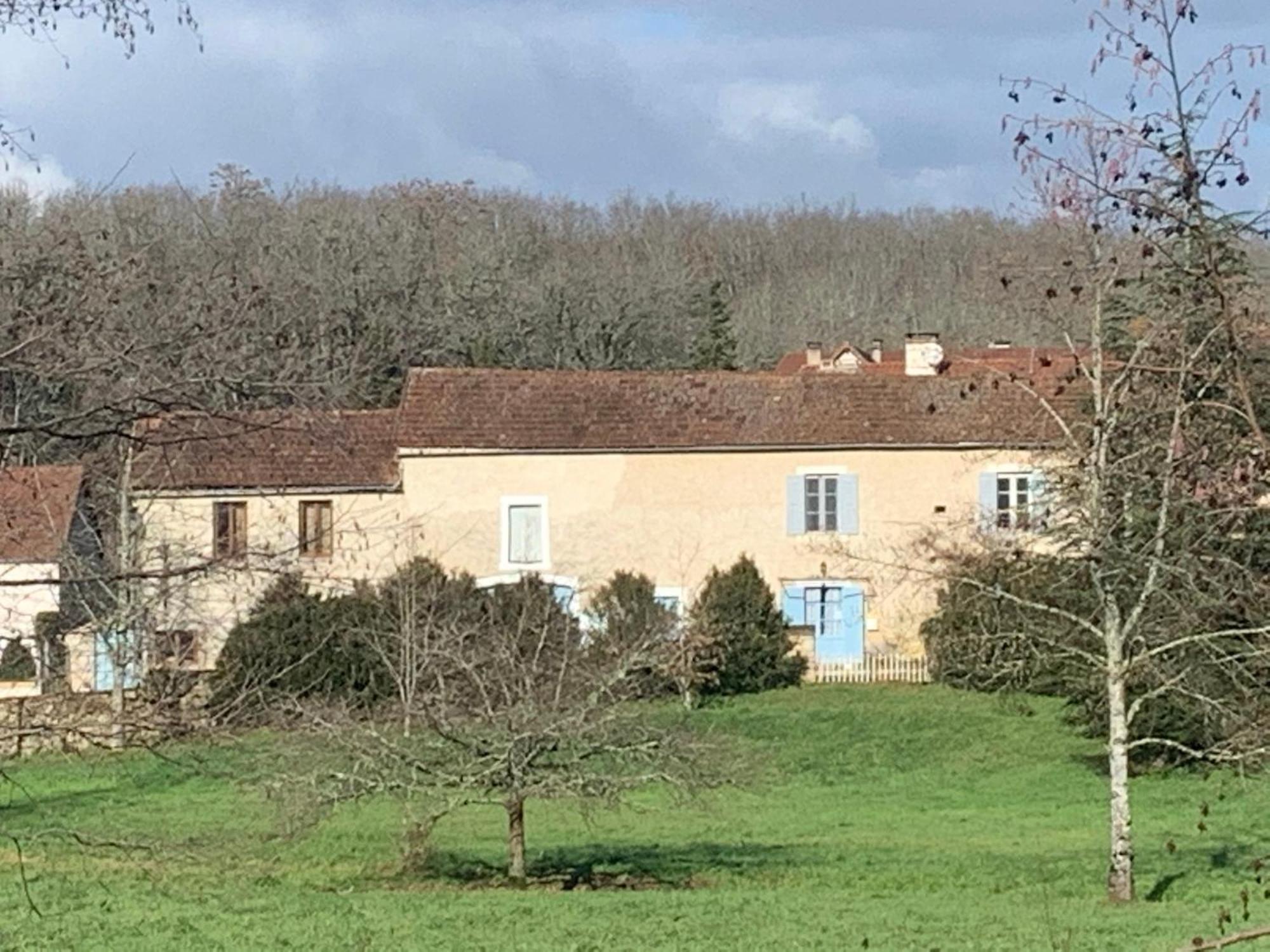 La Grange, 10 Rue Du Lavoir Saint-Martial-d'Albarede Exterior foto
